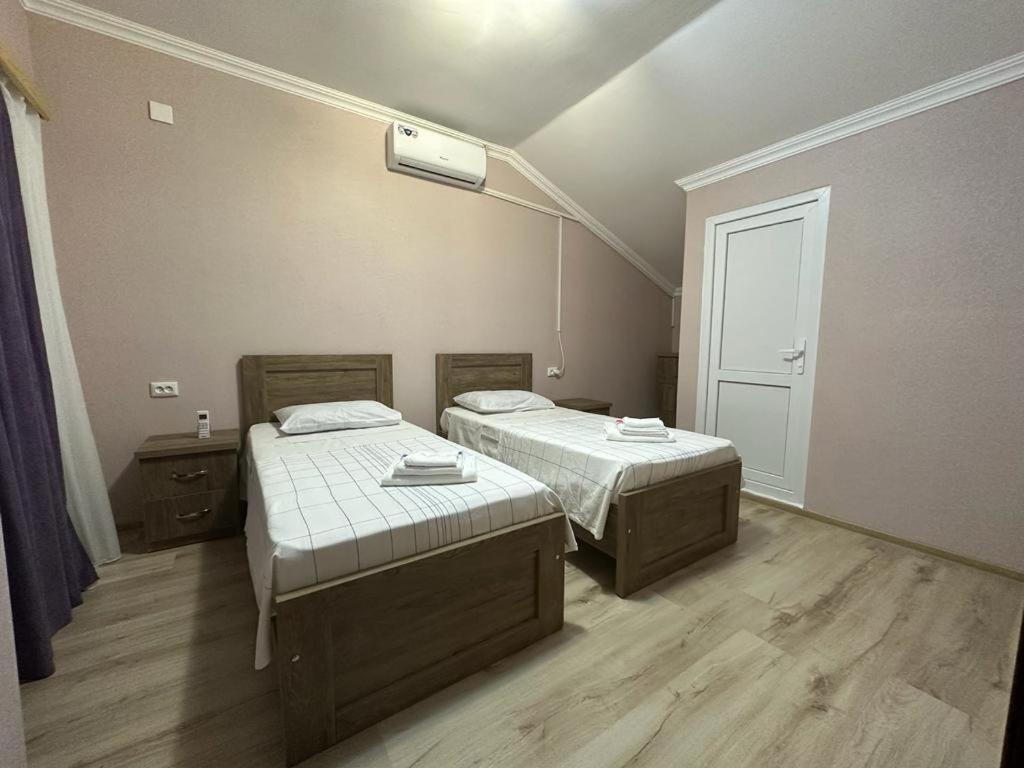 Happy House Apartamento Kʼutʼaisi Exterior foto